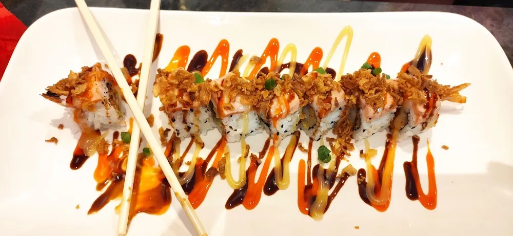 Roll Au Tempura Saumon Mi Cuit